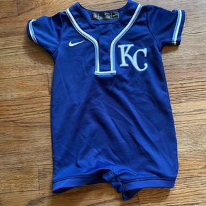 24 months royals outfit